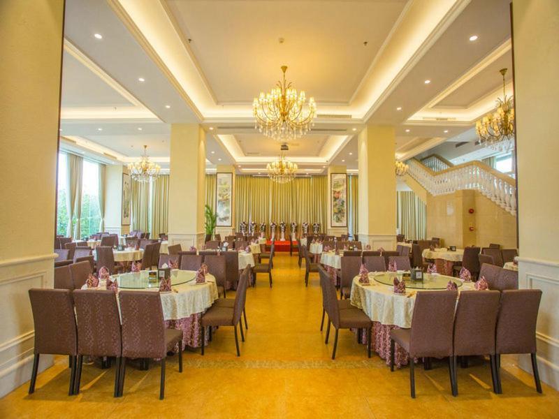 Vienna International Hotel Luogang Wanda Plaza Kanton Exteriér fotografie