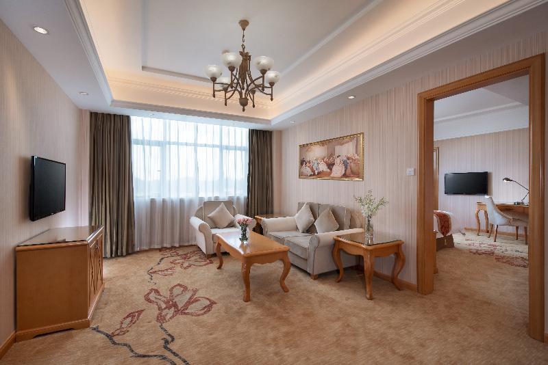 Vienna International Hotel Luogang Wanda Plaza Kanton Exteriér fotografie